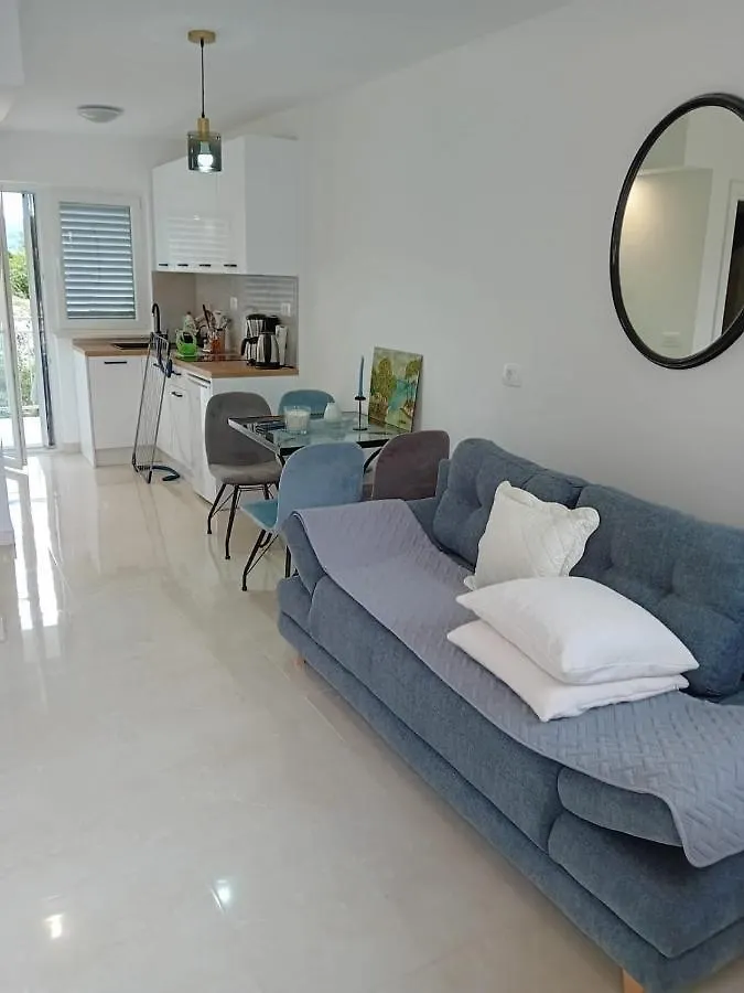 Apartment By Villa Anka Okrug Gornji Trogir