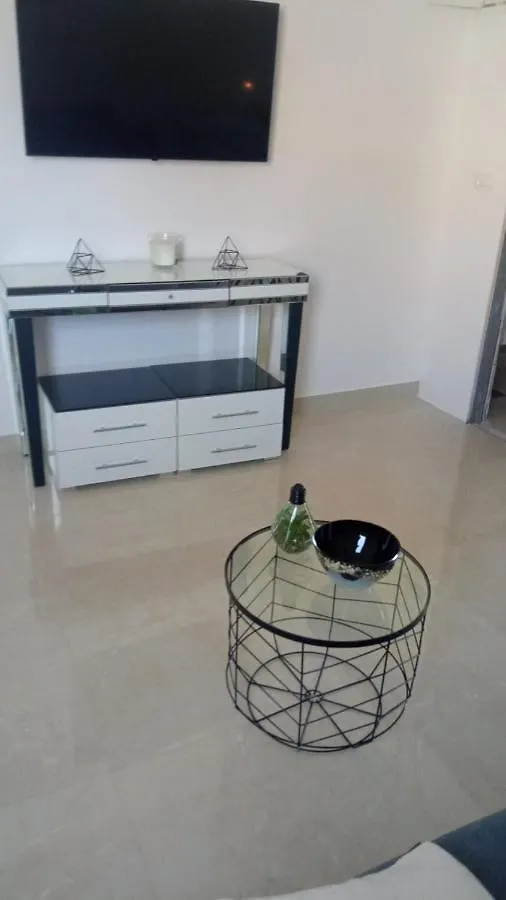 Apartment By Villa Anka Okrug Gornji Trogir Croatia