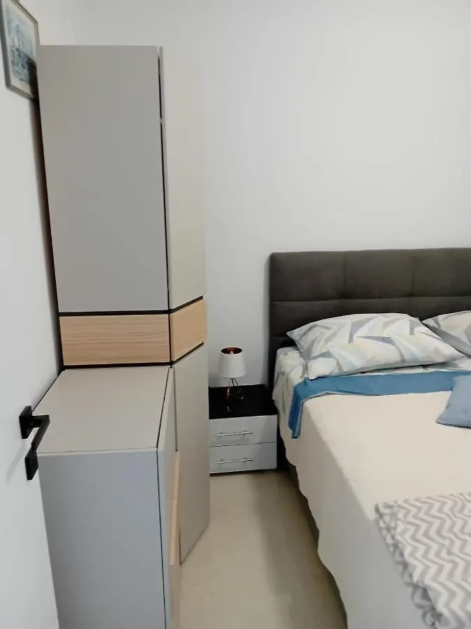 Apartment By Villa Anka Okrug Gornji Trogir