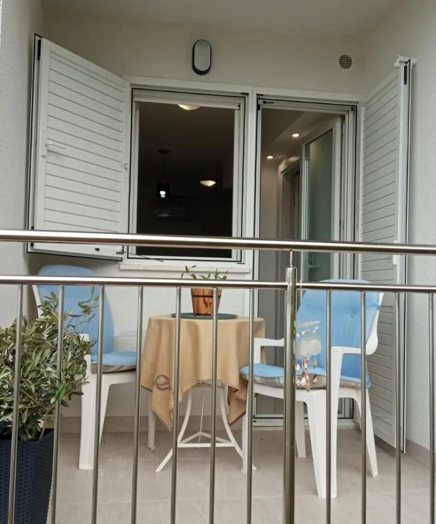 Apartment By Villa Anka Okrug Gornji Trogir